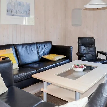 Amazing Home In Give With Sauna 別荘 ギブ